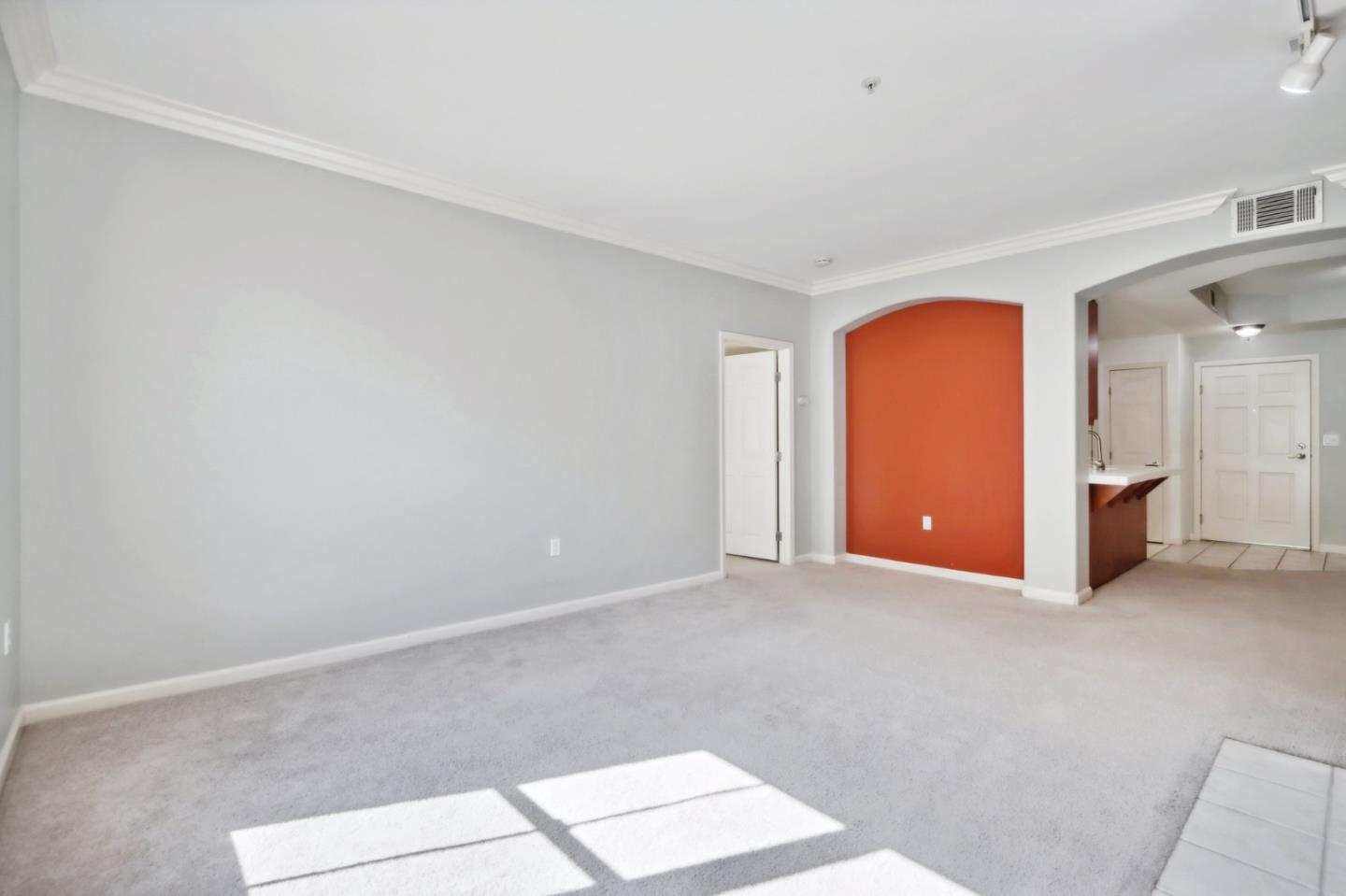 Detail Gallery Image 9 of 30 For 30 E Julian St #209,  San Jose,  CA 95112 - 2 Beds | 2 Baths