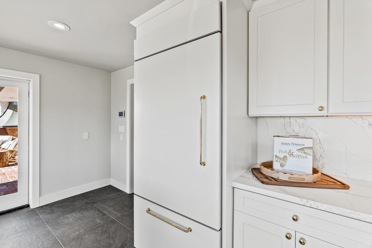 Detail Gallery Image 11 of 42 For 26206 Mesa Dr, Carmel,  CA 93923 - 3 Beds | 3/1 Baths