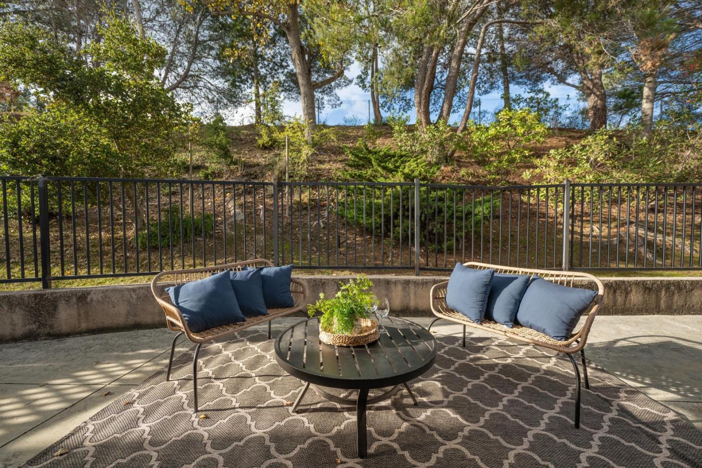 Detail Gallery Image 23 of 26 For 1846 Parkwood Dr, San Mateo,  CA 94403 - 3 Beds | 2/1 Baths