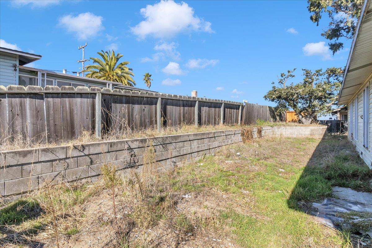 Detail Gallery Image 20 of 24 For 1455 Yosemite St, Seaside,  CA 93955 - 3 Beds | 1/1 Baths