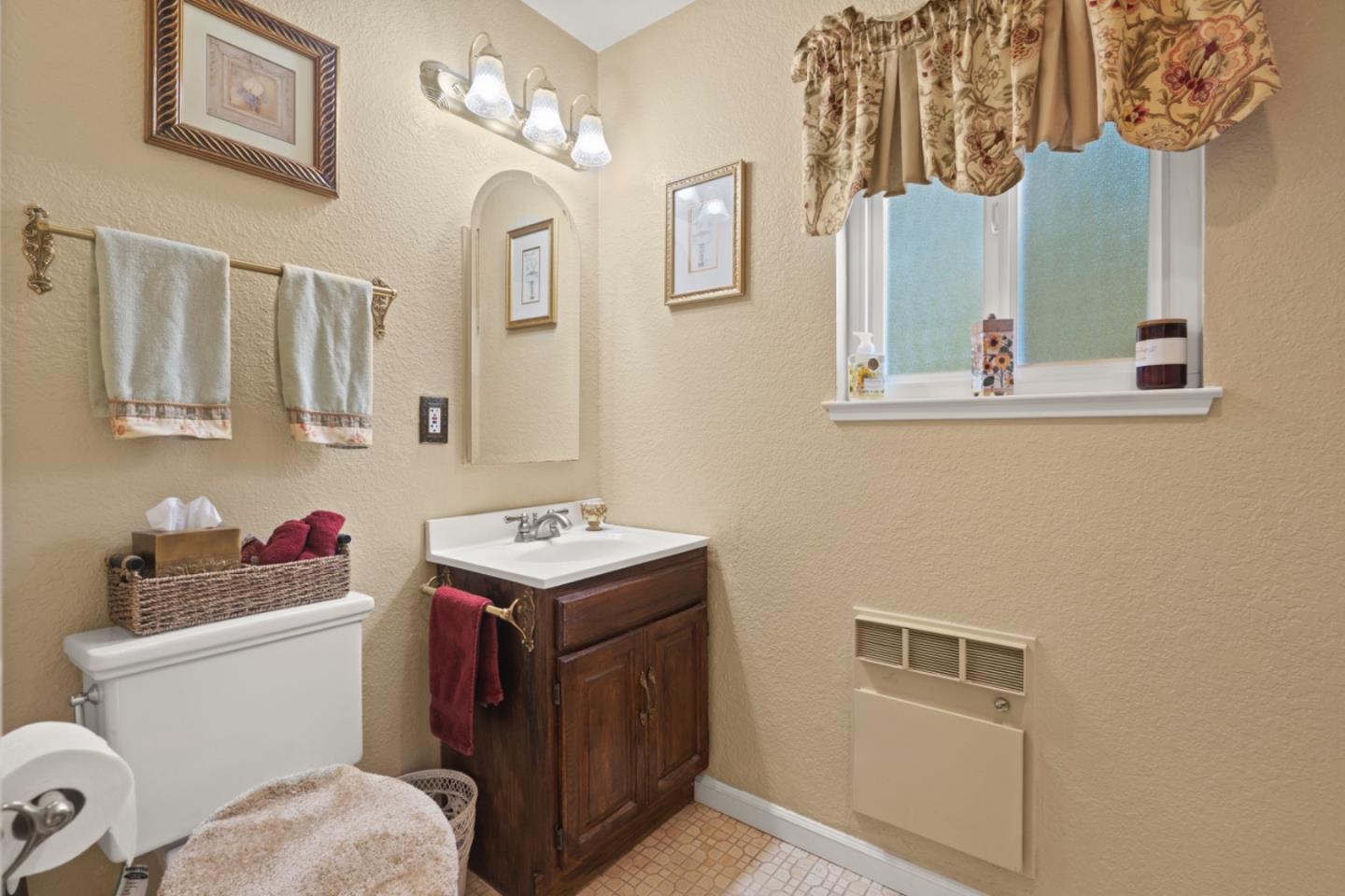 Detail Gallery Image 14 of 34 For 858 Apricot Ave #F,  Campbell,  CA 95008 - 2 Beds | 2 Baths