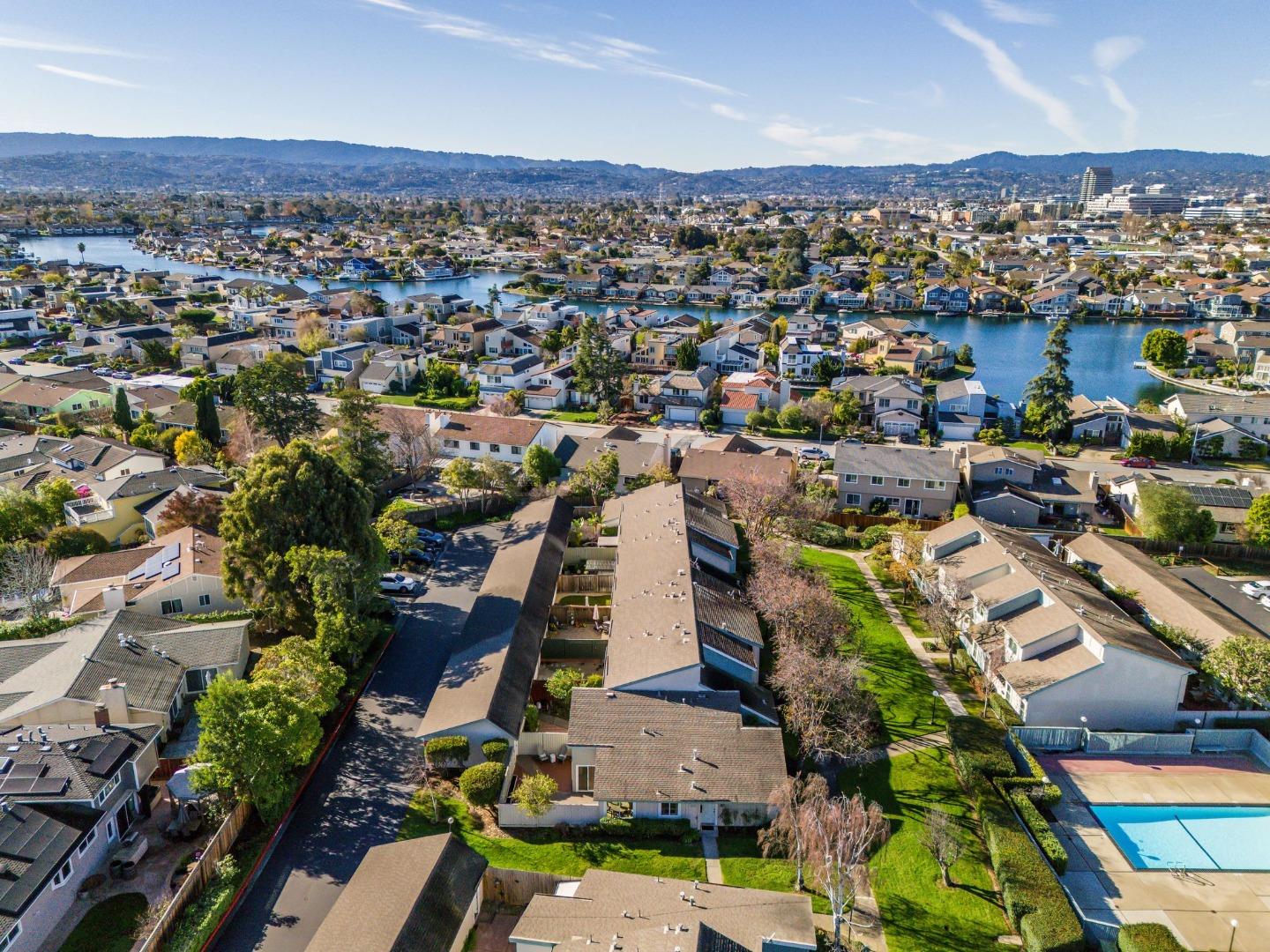 Detail Gallery Image 1 of 48 For 1062 Eagle Ln, Foster City,  CA 94404 - 2 Beds | 1/1 Baths