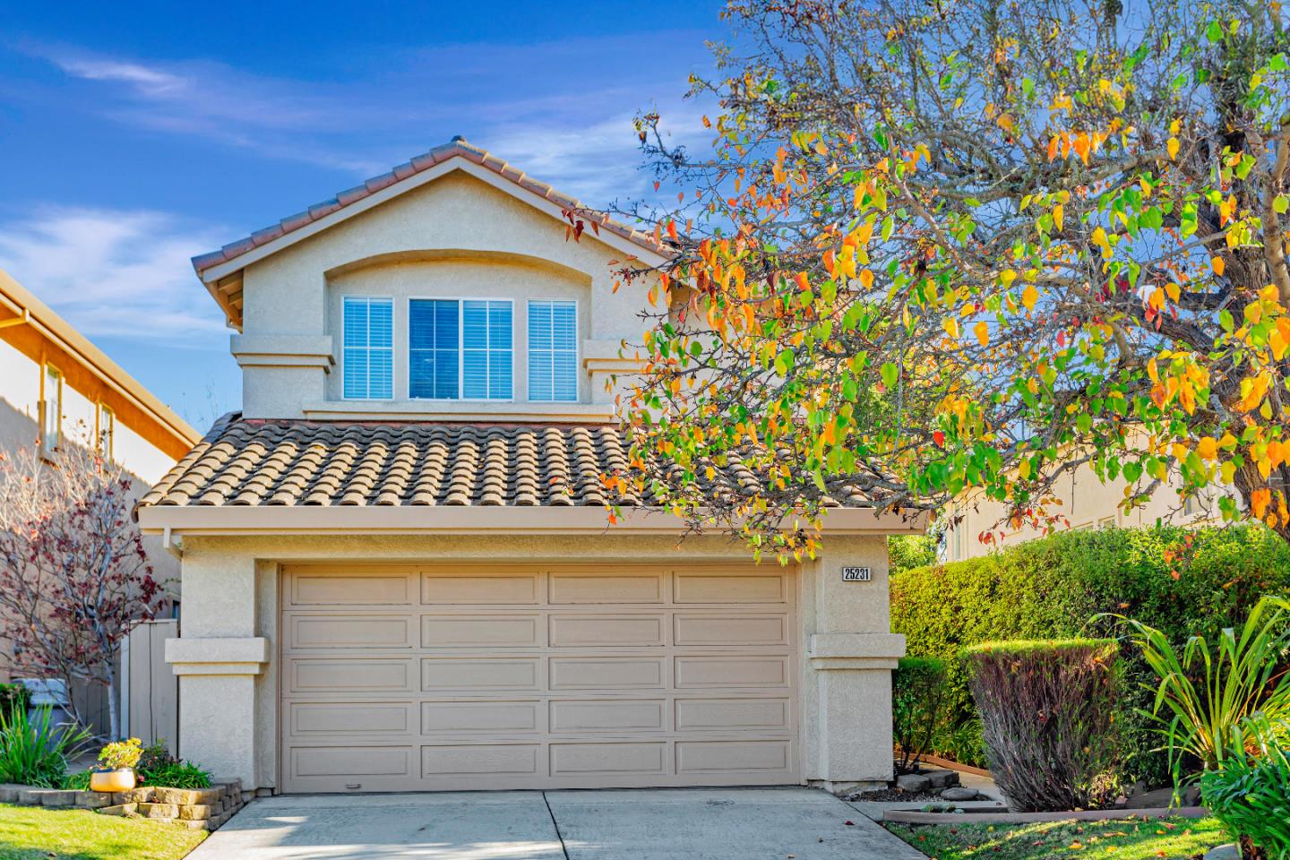 Detail Gallery Image 1 of 42 For 25231 Azalea Ct, Salinas,  CA 93908 - 3 Beds | 2/1 Baths