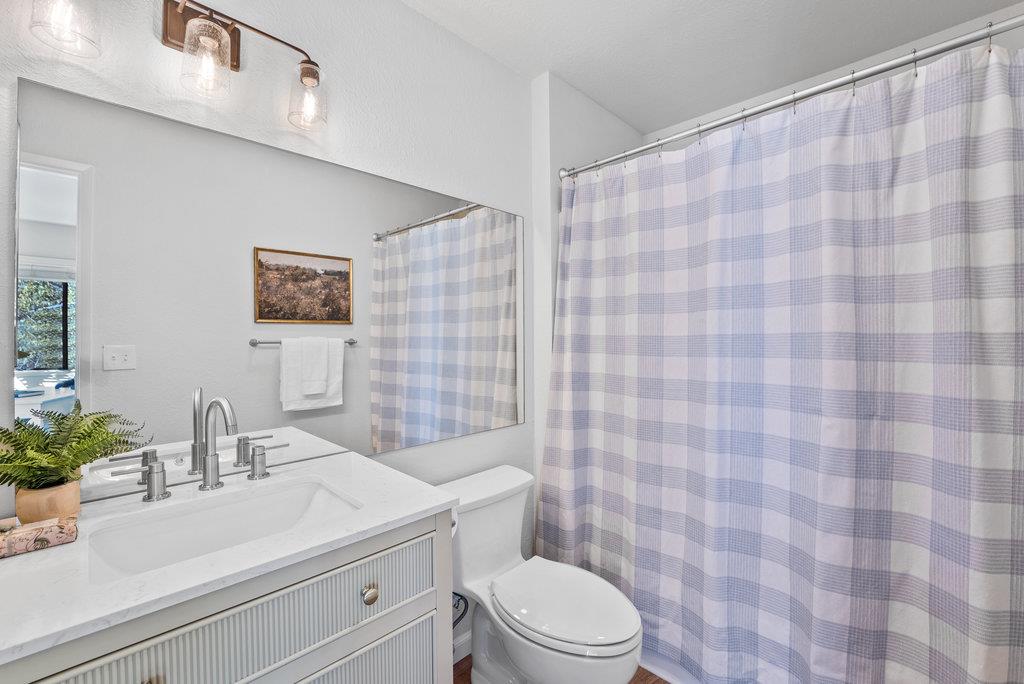 Detail Gallery Image 22 of 34 For 1726 Barrington Ct, Santa Cruz,  CA 95065 - 2 Beds | 2/1 Baths