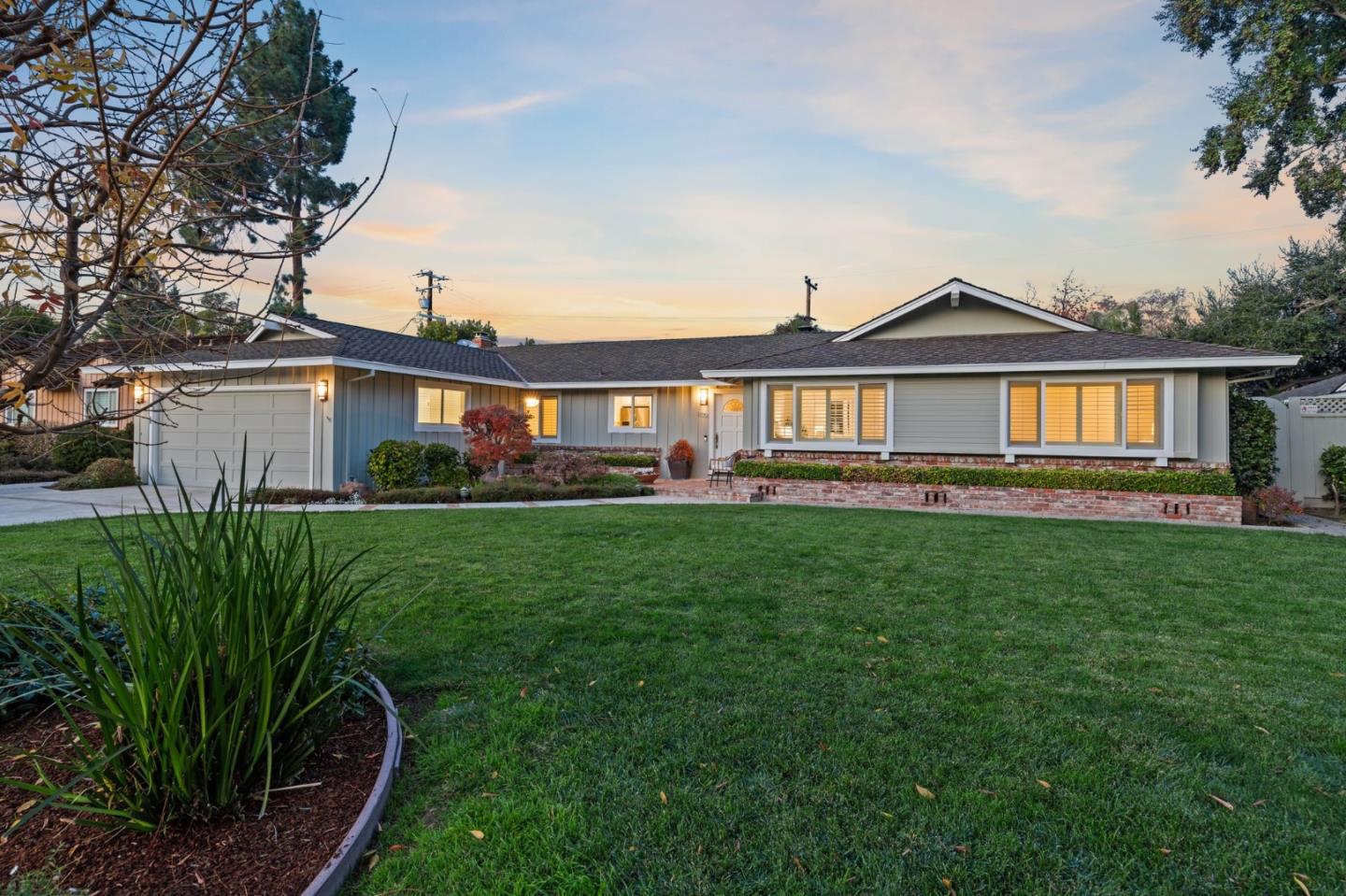 Detail Gallery Image 1 of 40 For 18709 Westview Dr, Saratoga,  CA 95070 - 3 Beds | 2/1 Baths