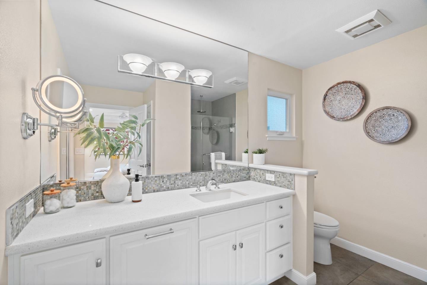 Detail Gallery Image 21 of 40 For 18709 Westview Dr, Saratoga,  CA 95070 - 3 Beds | 2/1 Baths