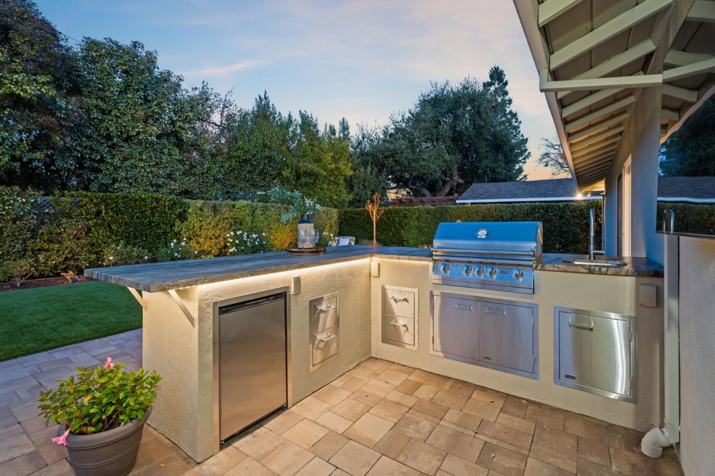 Detail Gallery Image 32 of 40 For 18709 Westview Dr, Saratoga,  CA 95070 - 3 Beds | 2/1 Baths