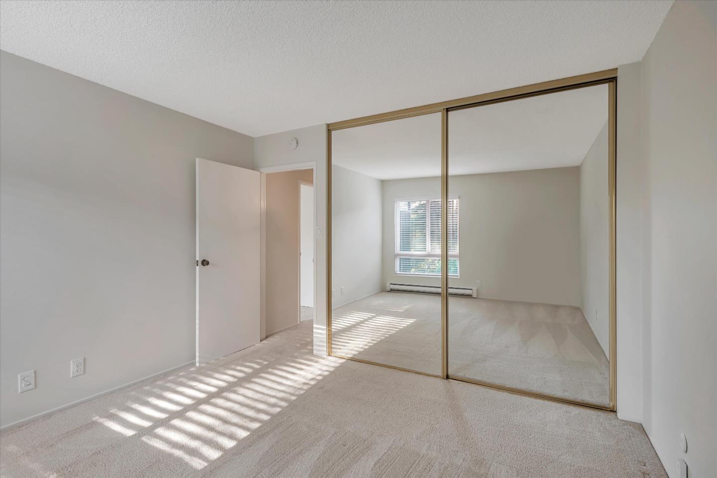 Detail Gallery Image 20 of 43 For 930 Peninsula Ave #409,  San Mateo,  CA 94401 - 1 Beds | 1 Baths