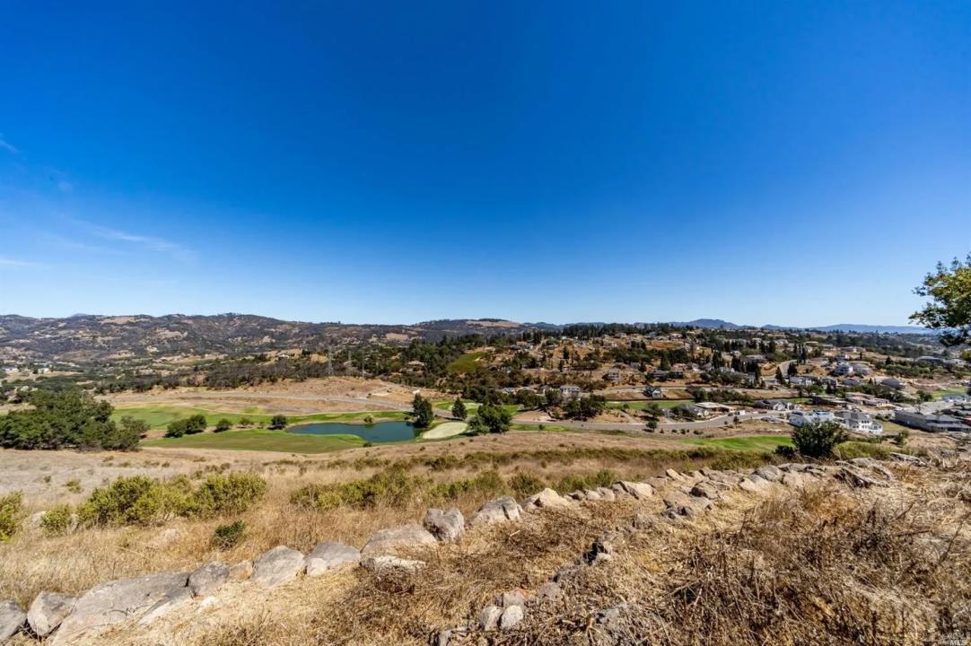 Detail Gallery Image 2 of 17 For 3824 Skyfarm Dr, Santa Rosa,  CA 95403 - – Beds | – Baths
