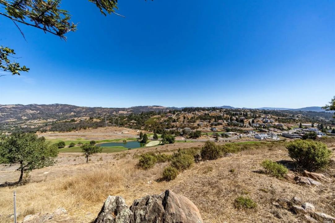 Detail Gallery Image 4 of 17 For 3824 Skyfarm Dr, Santa Rosa,  CA 95403 - – Beds | – Baths