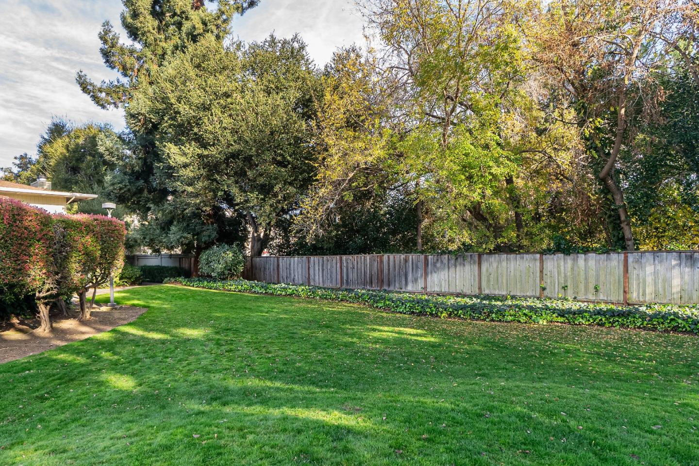 Detail Gallery Image 23 of 33 For 1070 Mercedes Ave #10,  Los Altos,  CA 94022 - 2 Beds | 2 Baths