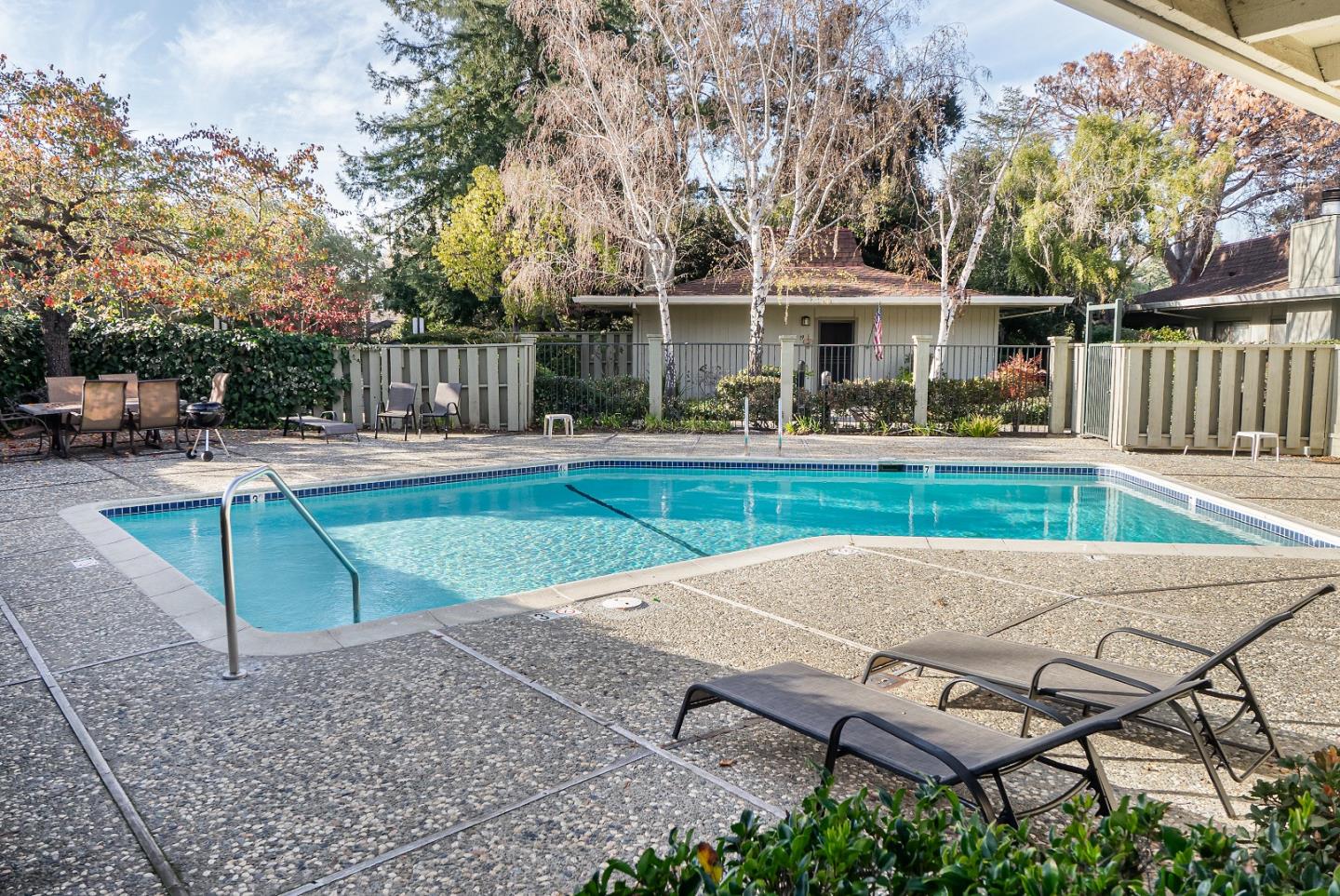 Detail Gallery Image 24 of 33 For 1070 Mercedes Ave #10,  Los Altos,  CA 94022 - 2 Beds | 2 Baths