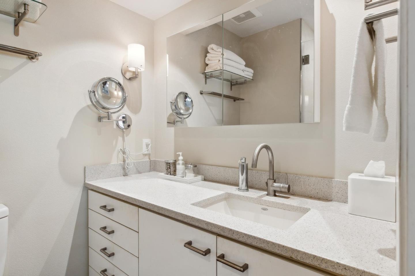 Detail Gallery Image 16 of 35 For 181 Ada Ave #47,  Mountain View,  CA 94043 - 2 Beds | 2/1 Baths