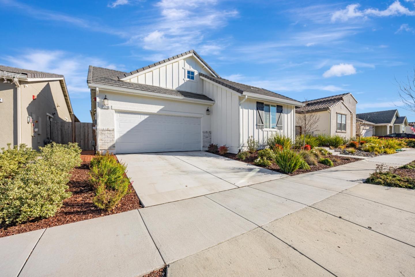 Detail Gallery Image 3 of 36 For 5706 Knight Rd, Rohnert Park,  CA 94928 - 3 Beds | 2/1 Baths