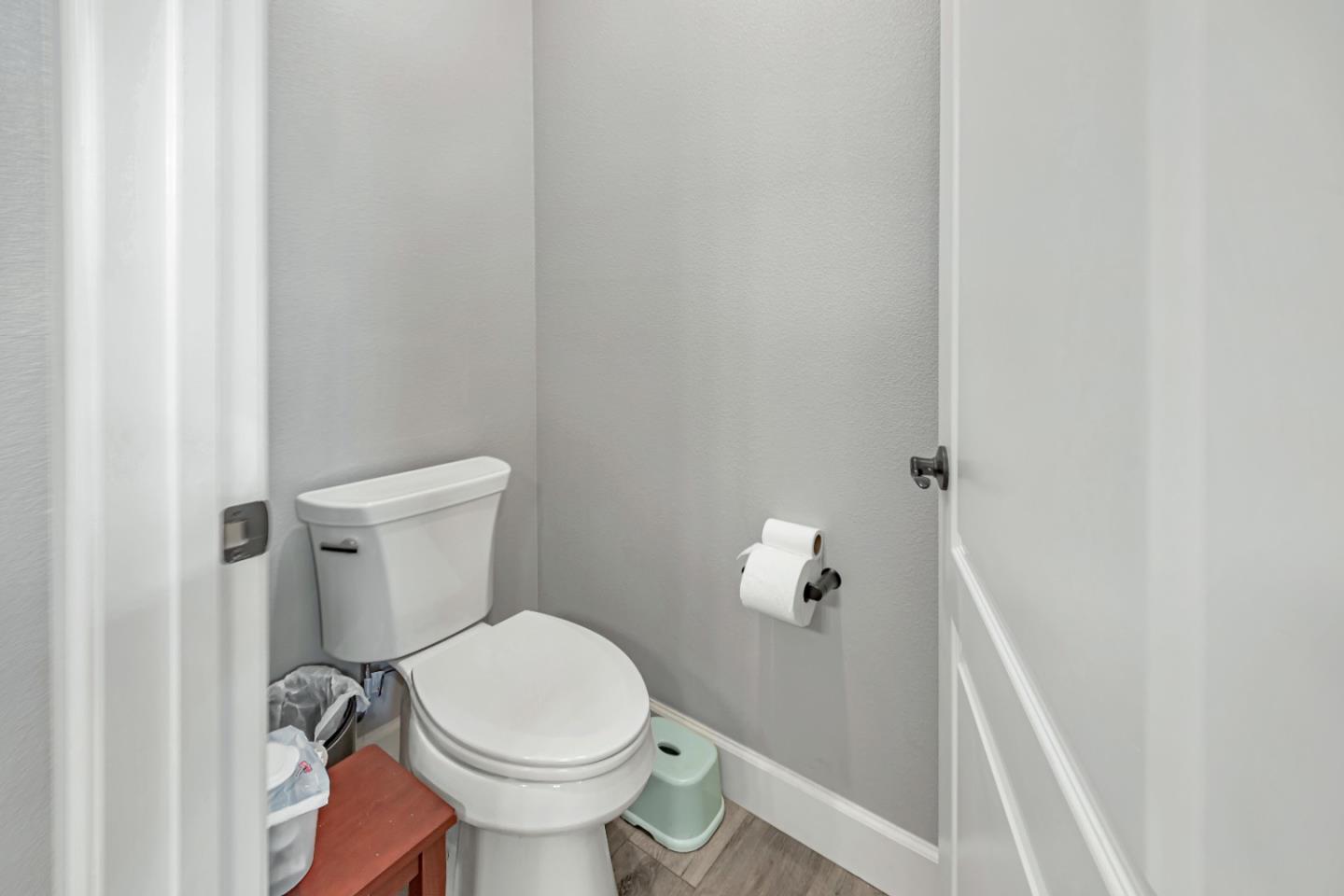 Detail Gallery Image 31 of 36 For 5706 Knight Rd, Rohnert Park,  CA 94928 - 3 Beds | 2/1 Baths