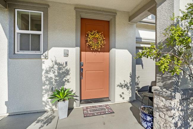 Detail Gallery Image 2 of 38 For 1873 Italia Way, Tracy,  CA 95377 - 3 Beds | 2/1 Baths