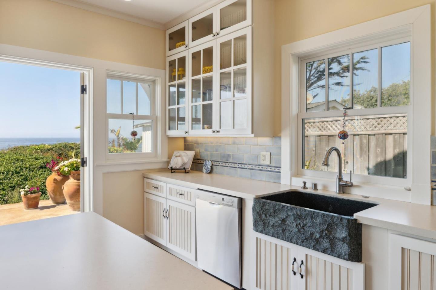 Detail Gallery Image 19 of 80 For 263 Nevada Ave, Moss Beach,  CA 94038 - 4 Beds | 4/1 Baths