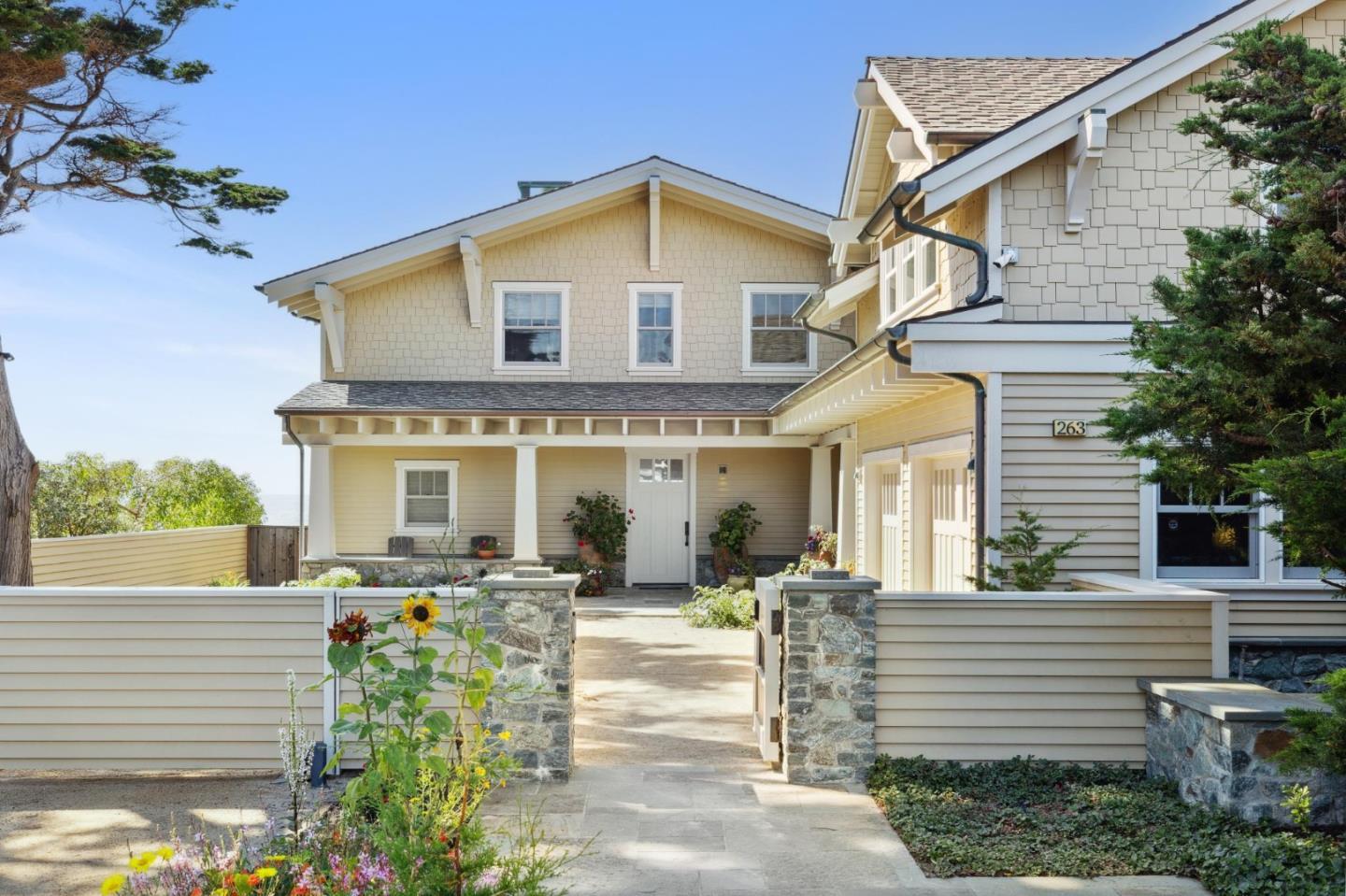 Detail Gallery Image 3 of 80 For 263 Nevada Ave, Moss Beach,  CA 94038 - 4 Beds | 4/1 Baths