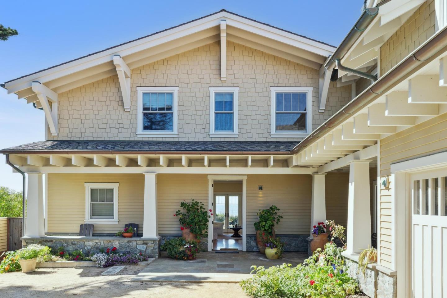 Detail Gallery Image 5 of 80 For 263 Nevada Ave, Moss Beach,  CA 94038 - 4 Beds | 4/1 Baths