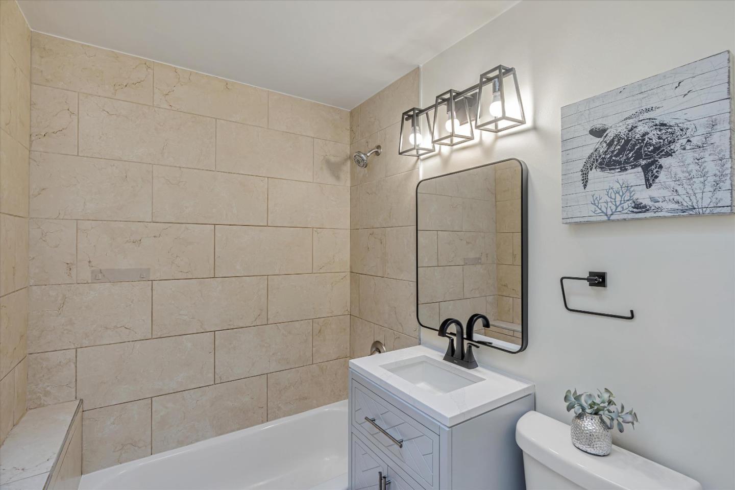 Detail Gallery Image 10 of 22 For 1922 43rd Ave, San Francisco,  CA 94116 - 3 Beds | 1 Baths