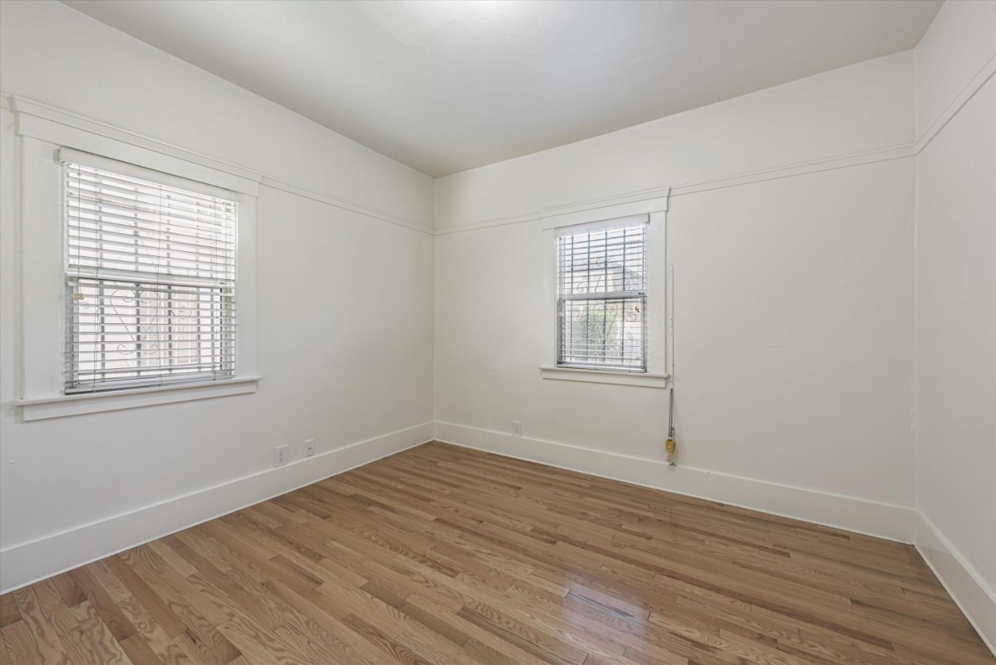 Detail Gallery Image 12 of 15 For 752 40th St #1,  Oakland,  CA 94609 - 2 Beds | 1 Baths