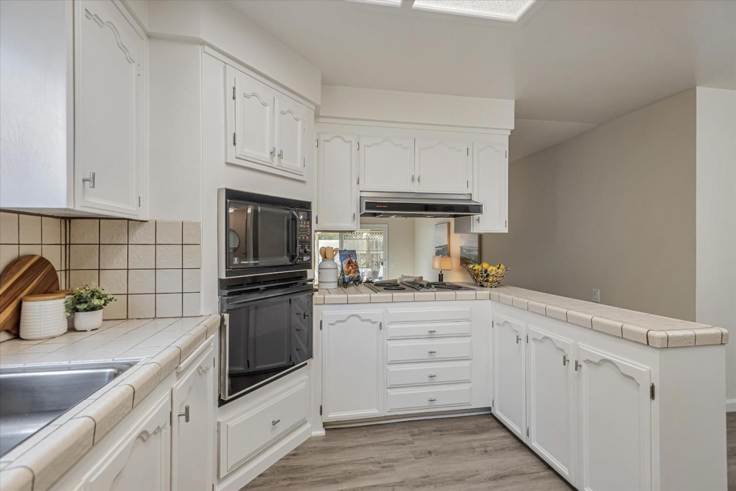 Detail Gallery Image 14 of 47 For 1173 Balclutha Dr, Foster City,  CA 94404 - 4 Beds | 2 Baths