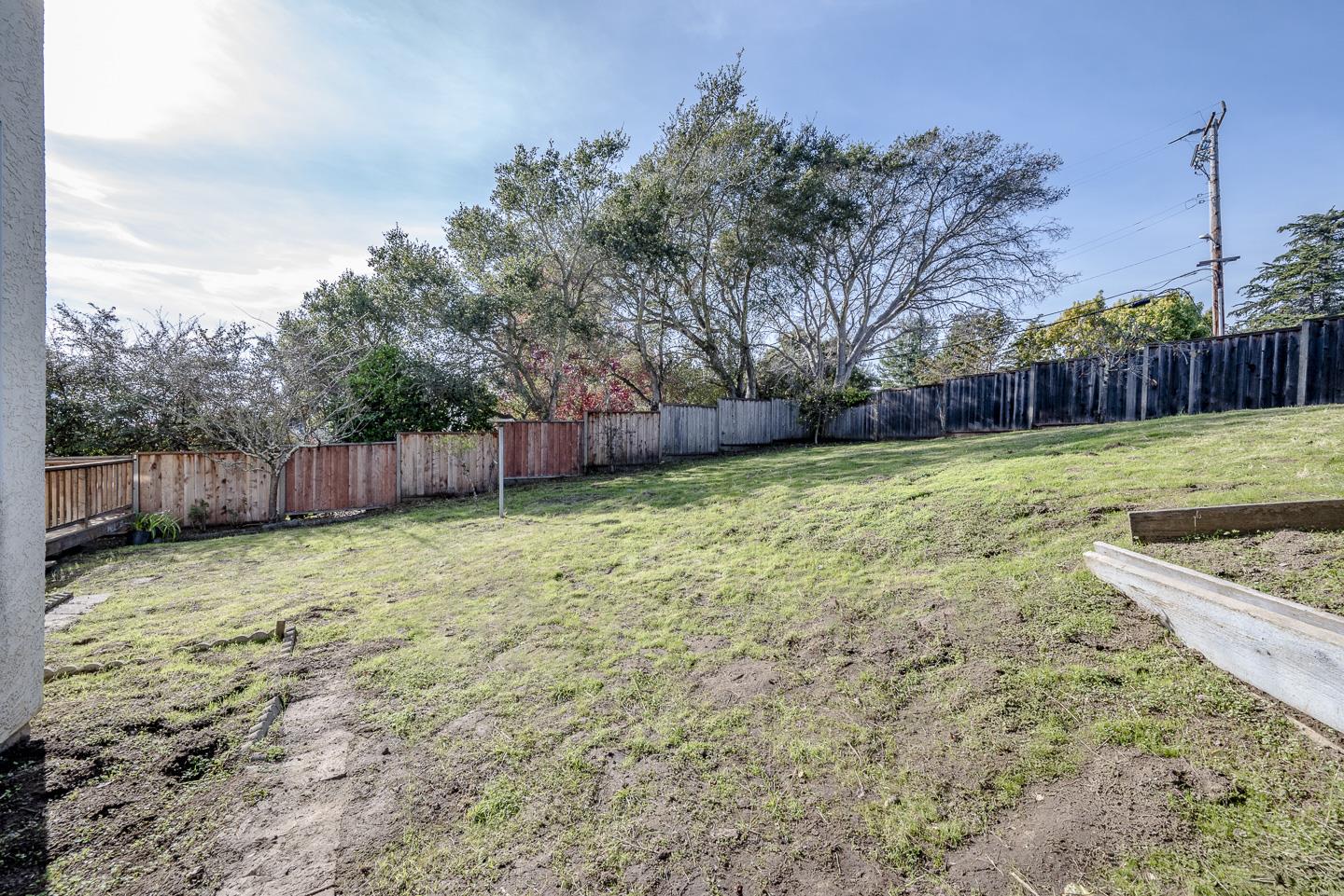 Detail Gallery Image 32 of 56 For 120 Acacia Woods Ct, Aptos,  CA 95003 - 3 Beds | 2/1 Baths