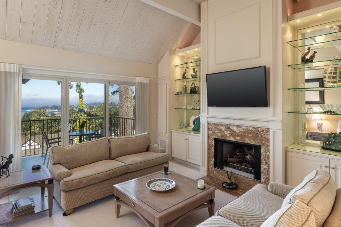 Detail Gallery Image 6 of 23 For 0 Mission & 3rd Nw Street #6, Carmel,  CA 93921 - 3 Beds | 2 Baths