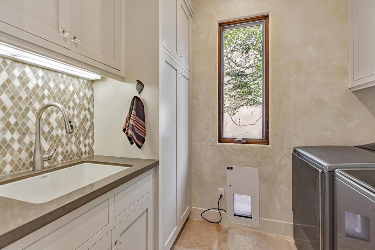 Detail Gallery Image 19 of 40 For 4144 Sunset Ln, Pebble Beach,  CA 93953 - 3 Beds | 3/1 Baths