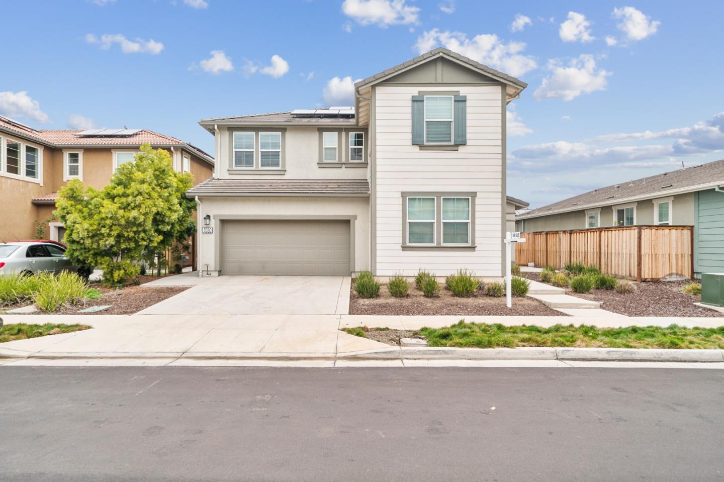 Detail Gallery Image 2 of 34 For 7030 Provincial St, Tracy,  CA 95377 - 4 Beds | 3 Baths