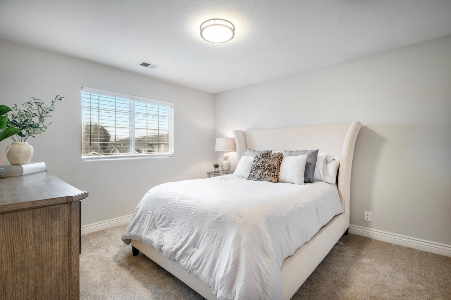 Detail Gallery Image 17 of 35 For 17755 Calle Central, Morgan Hill,  CA 95037 - 3 Beds | 2/1 Baths