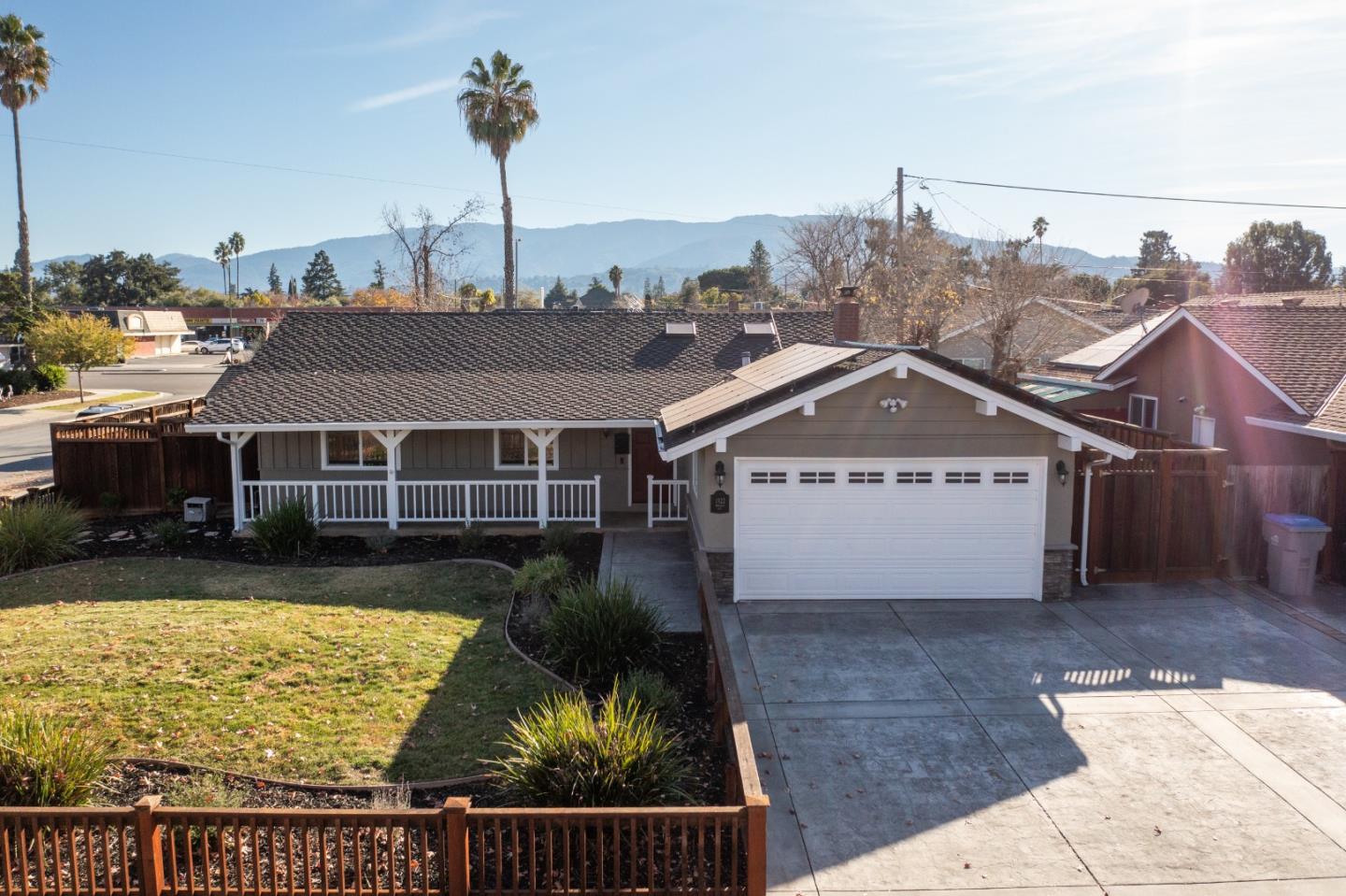 Detail Gallery Image 7 of 45 For 1922 Bernice Way, San Jose,  CA 95124 - 3 Beds | 2 Baths