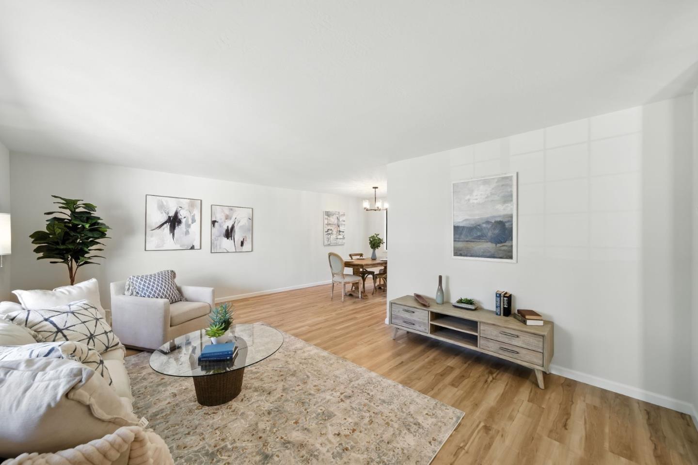 Detail Gallery Image 19 of 59 For 910 Foothill Dr, San Jose,  CA 95123 - 4 Beds | 2/1 Baths