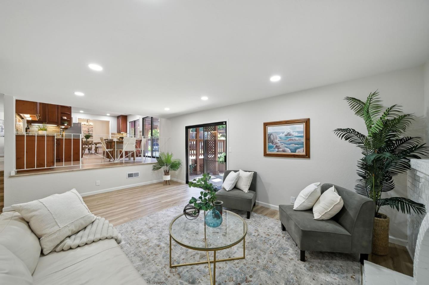 Detail Gallery Image 32 of 59 For 910 Foothill Dr, San Jose,  CA 95123 - 4 Beds | 2/1 Baths