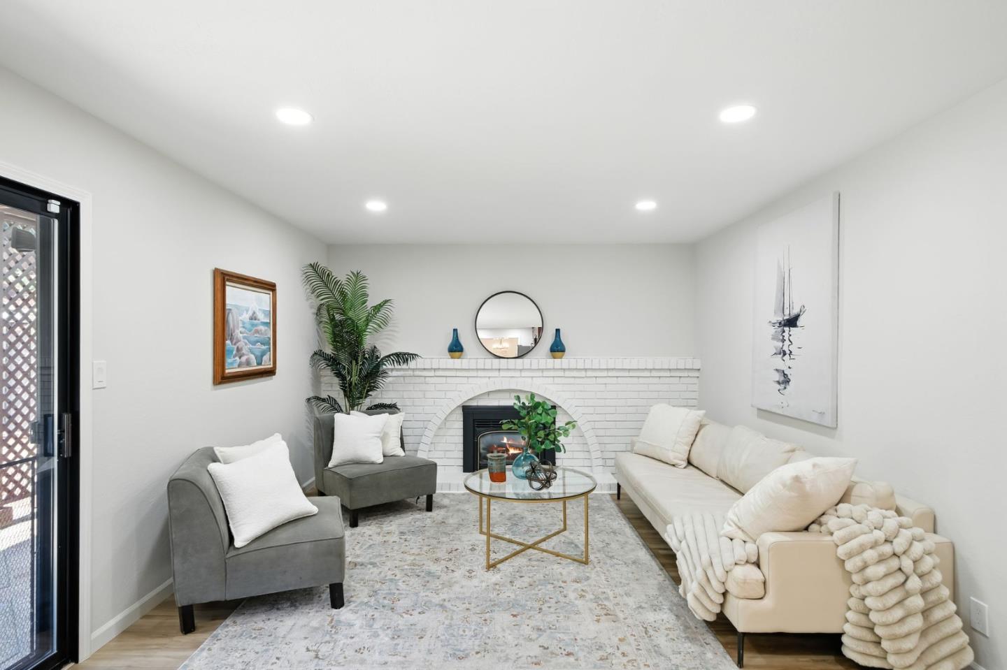 Detail Gallery Image 33 of 59 For 910 Foothill Dr, San Jose,  CA 95123 - 4 Beds | 2/1 Baths
