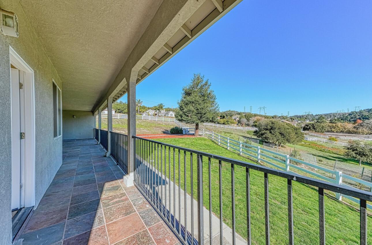 Detail Gallery Image 28 of 52 For 9451 Eagle Way, Salinas,  CA 93907 - 5 Beds | 4 Baths