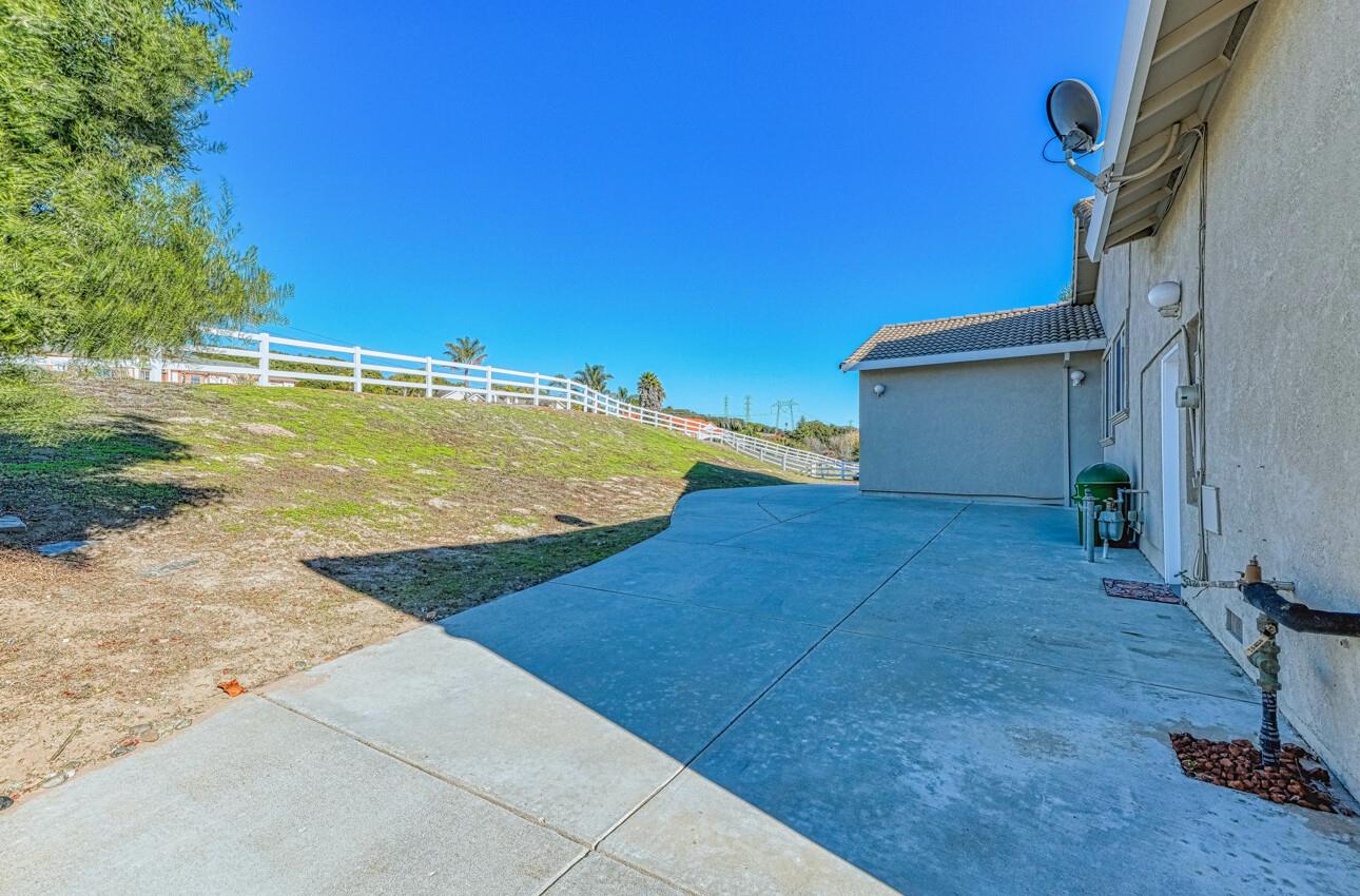 Detail Gallery Image 46 of 52 For 9451 Eagle Way, Salinas,  CA 93907 - 5 Beds | 4 Baths