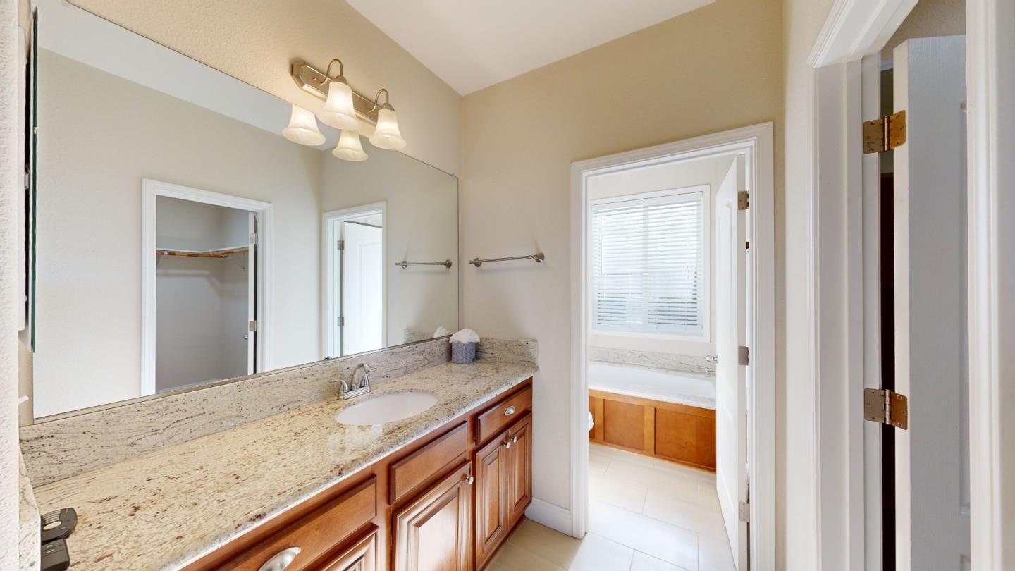 Detail Gallery Image 13 of 27 For 39 Eugenia Ave #39,  Aptos,  CA 95003 - 3 Beds | 2 Baths