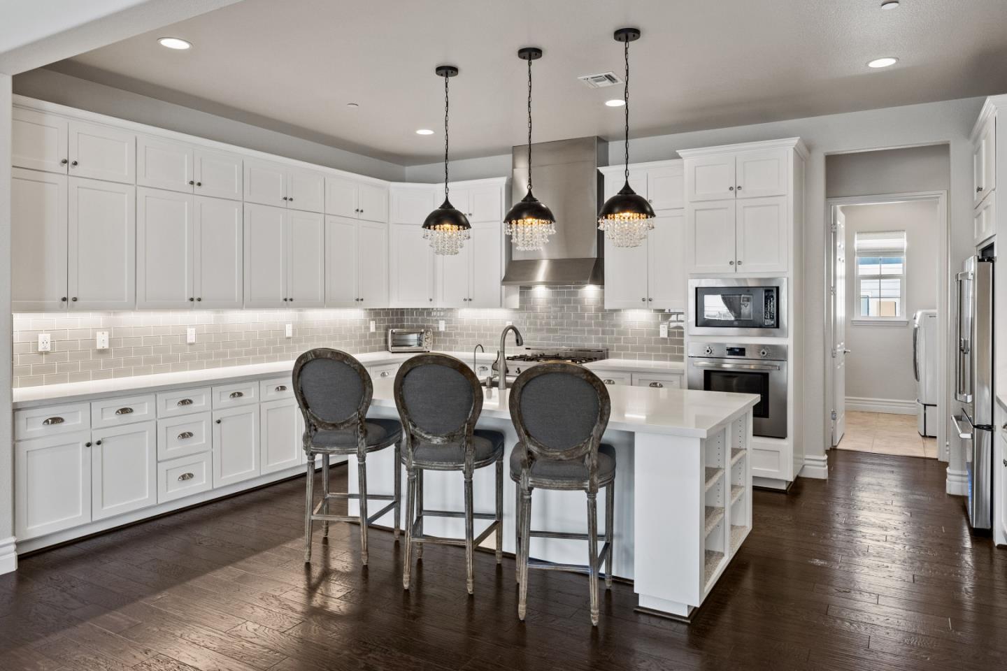 Detail Gallery Image 10 of 65 For 18511 Mcclellan Cir, East Garrison,  CA 93933 - 3 Beds | 2/1 Baths
