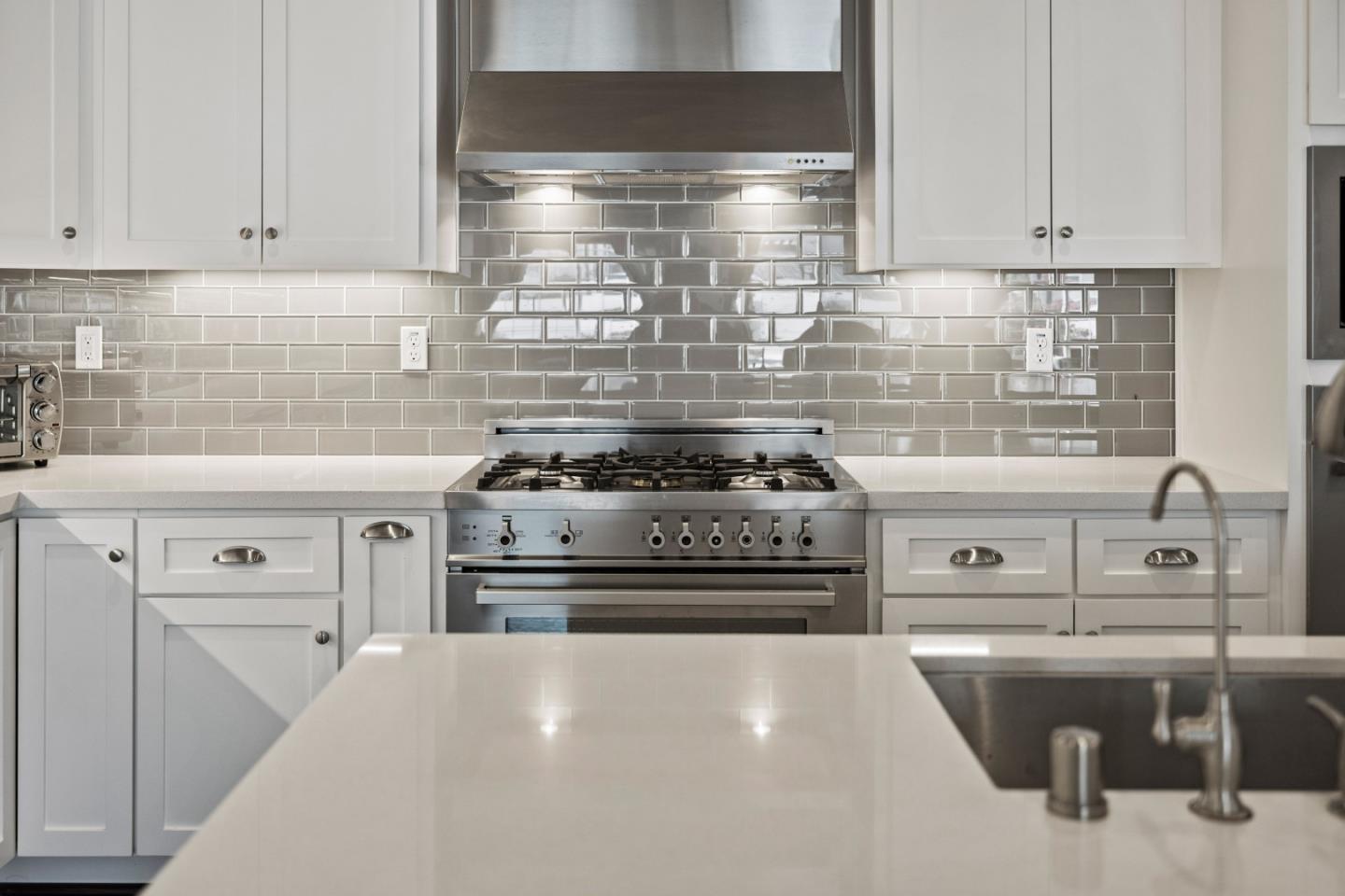 Detail Gallery Image 12 of 65 For 18511 Mcclellan Cir, East Garrison,  CA 93933 - 3 Beds | 2/1 Baths