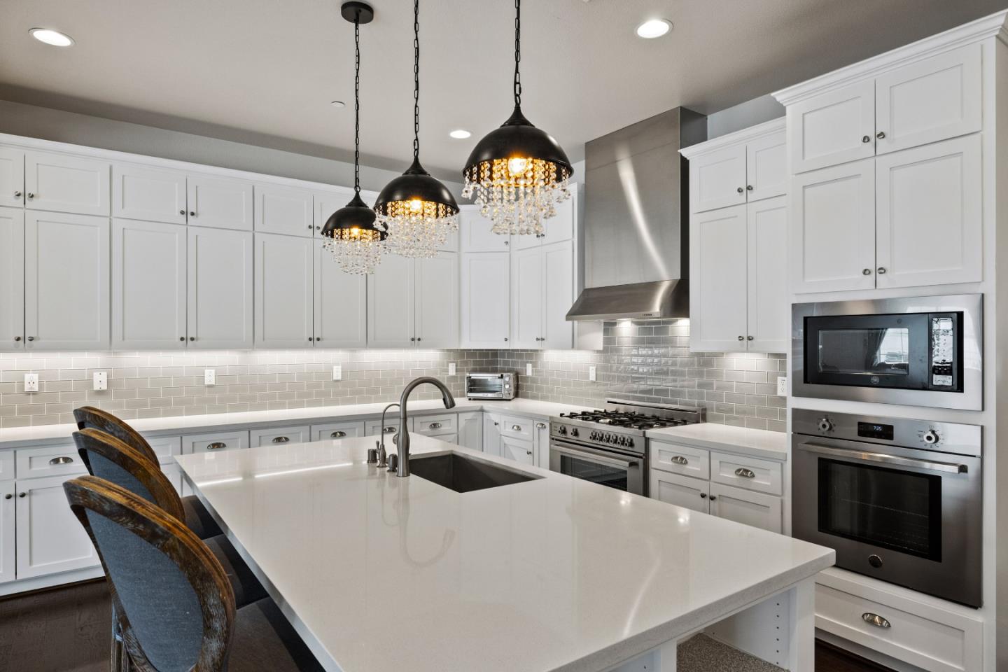 Detail Gallery Image 18 of 65 For 18511 Mcclellan Cir, East Garrison,  CA 93933 - 3 Beds | 2/1 Baths