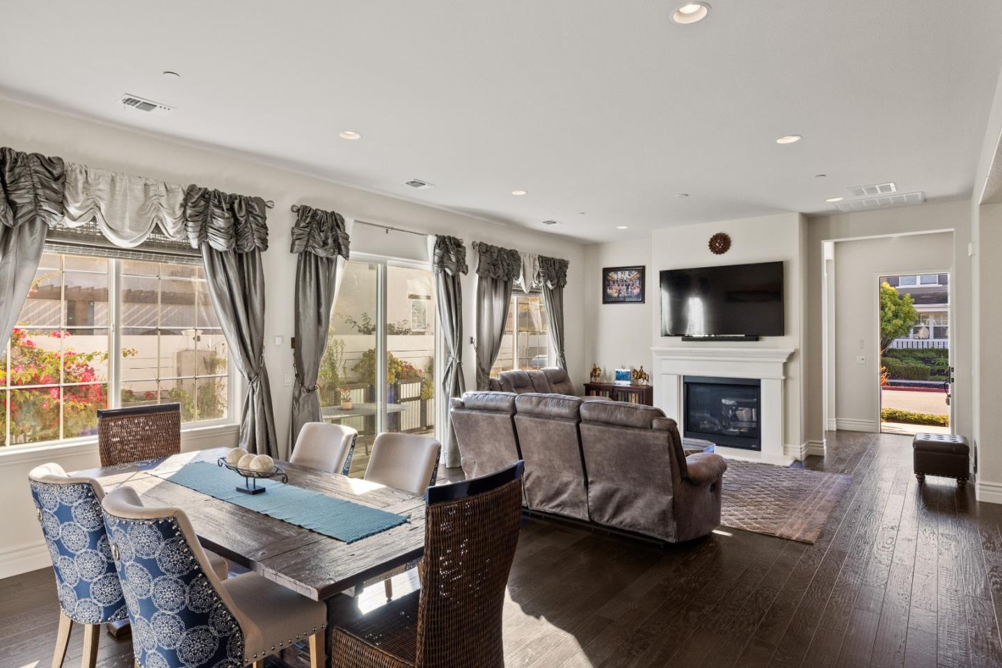 Detail Gallery Image 5 of 65 For 18511 Mcclellan Cir, East Garrison,  CA 93933 - 3 Beds | 2/1 Baths