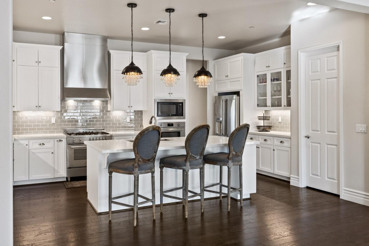 Detail Gallery Image 9 of 65 For 18511 Mcclellan Cir, East Garrison,  CA 93933 - 3 Beds | 2/1 Baths