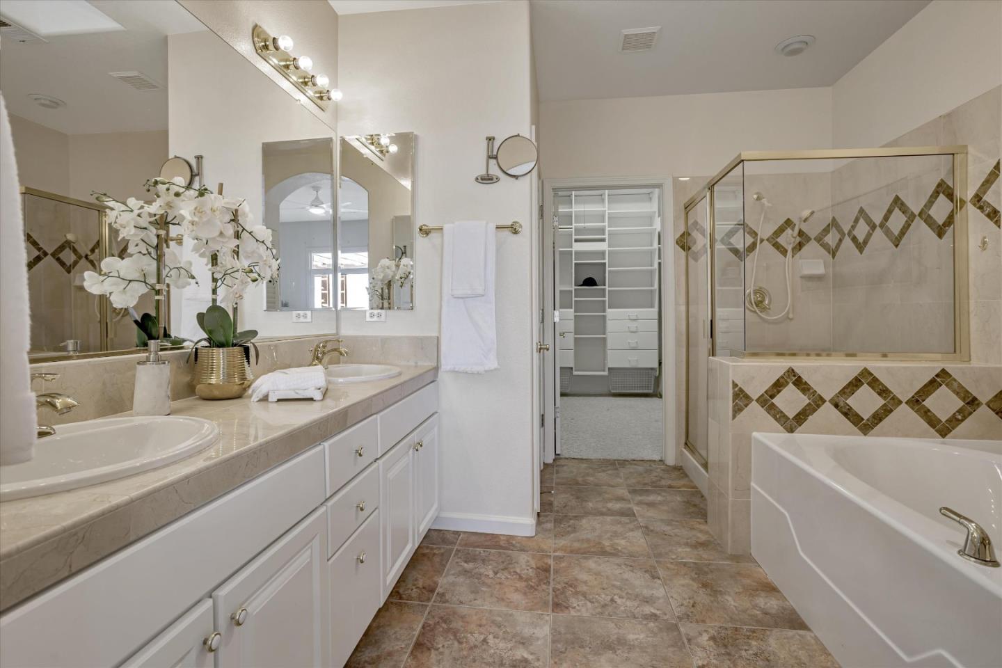 Detail Gallery Image 25 of 53 For 9002 Village View Dr, San Jose,  CA 95135 - 3 Beds | 2 Baths