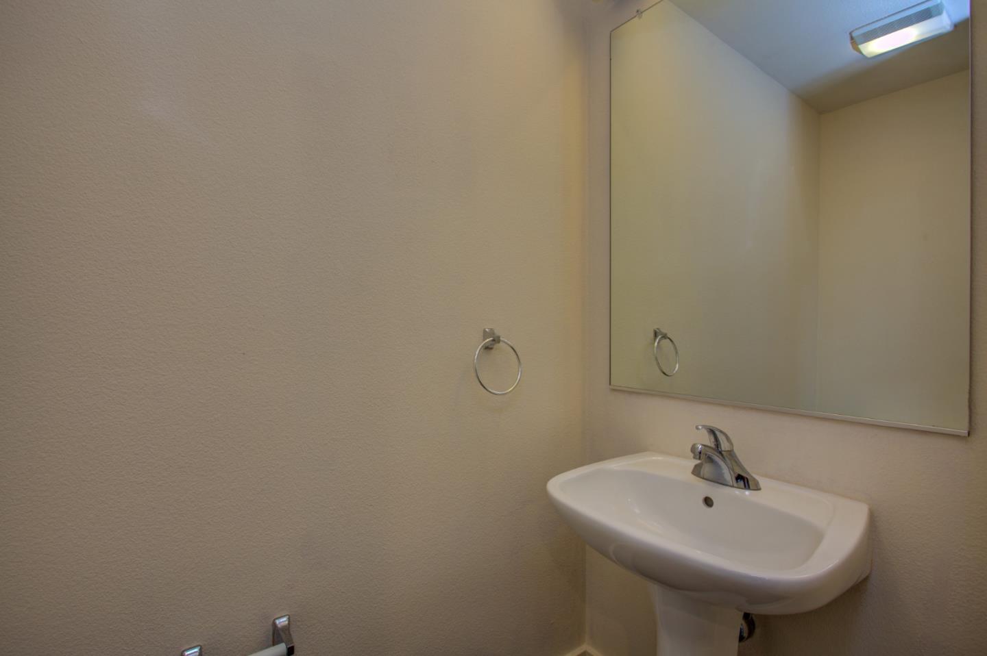 Detail Gallery Image 9 of 17 For 925 the Alameda #301,  San Jose,  CA 95126 - 1 Beds | 1/1 Baths