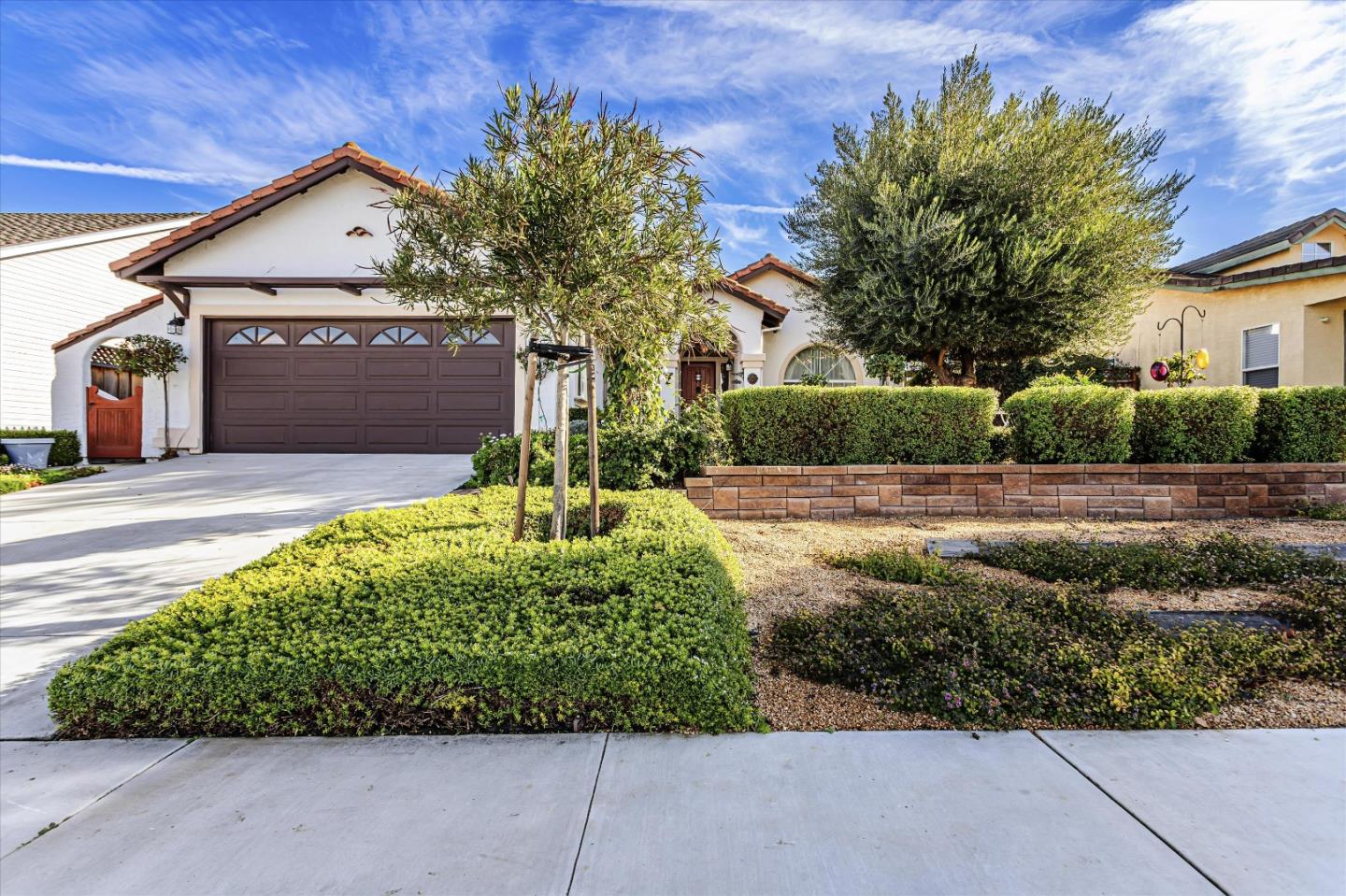 Detail Gallery Image 1 of 78 For 1371 El Cerro Dr, Hollister,  CA 95023 - 4 Beds | 2 Baths