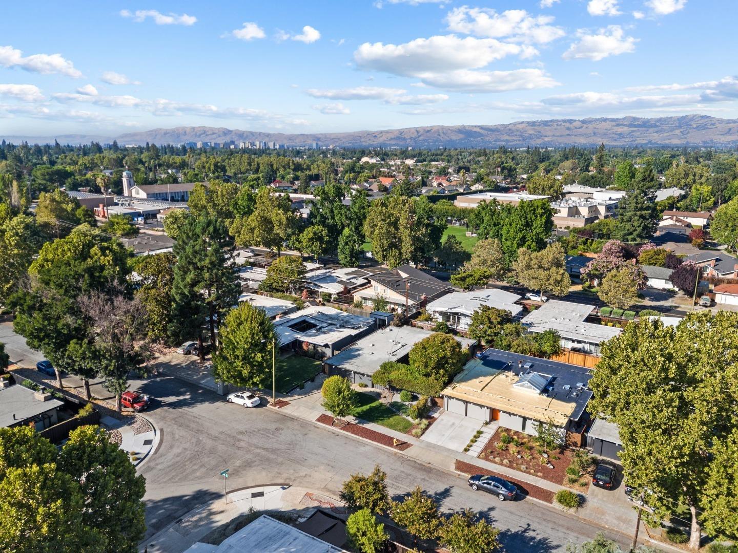 Detail Gallery Image 48 of 48 For 2302 Fairglen Dr, San Jose,  CA 95125 - 4 Beds | 2 Baths