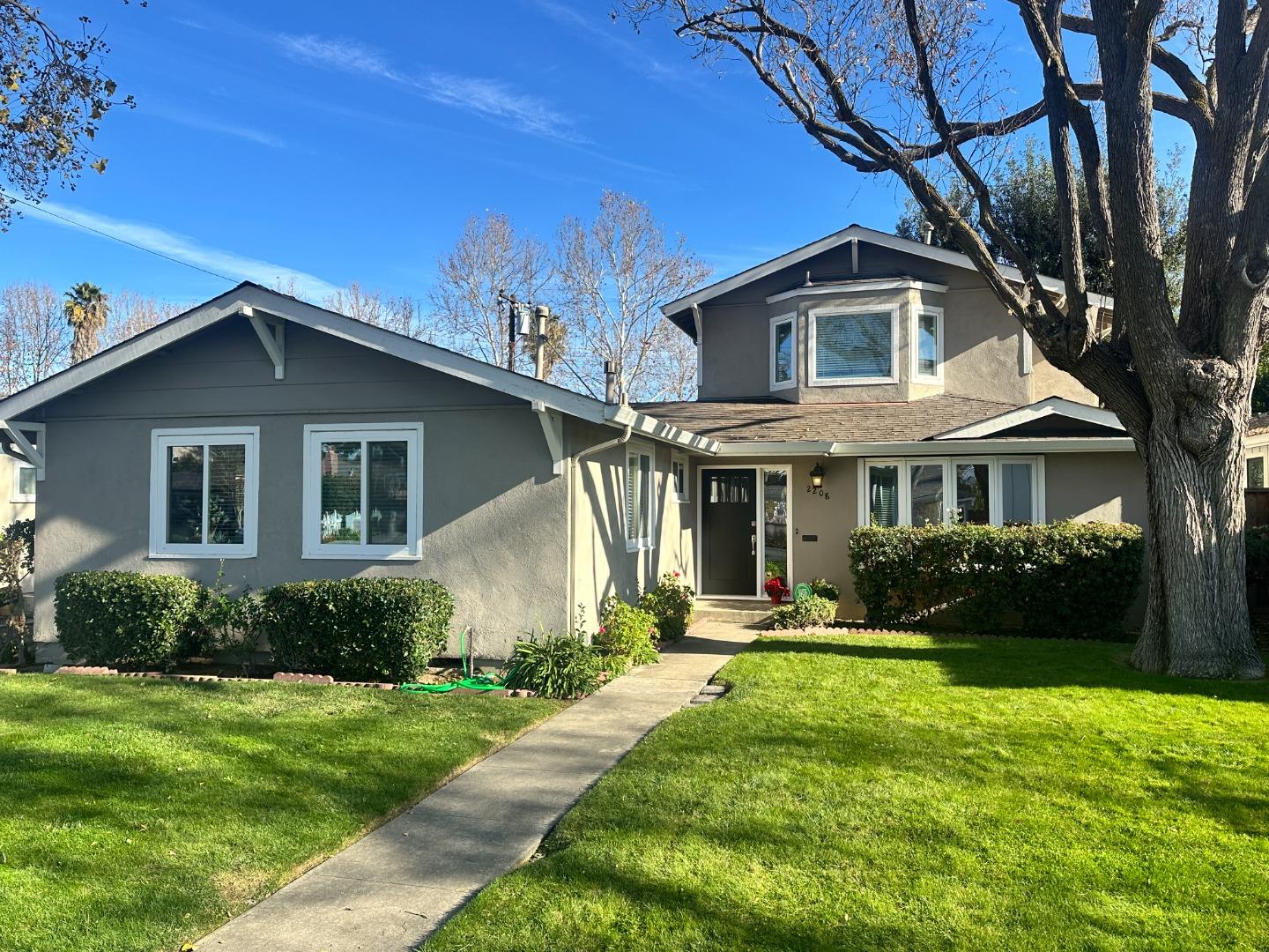 Detail Gallery Image 1 of 32 For 2208 Marques Ave, San Jose,  CA 95125 - 4 Beds | 2/1 Baths