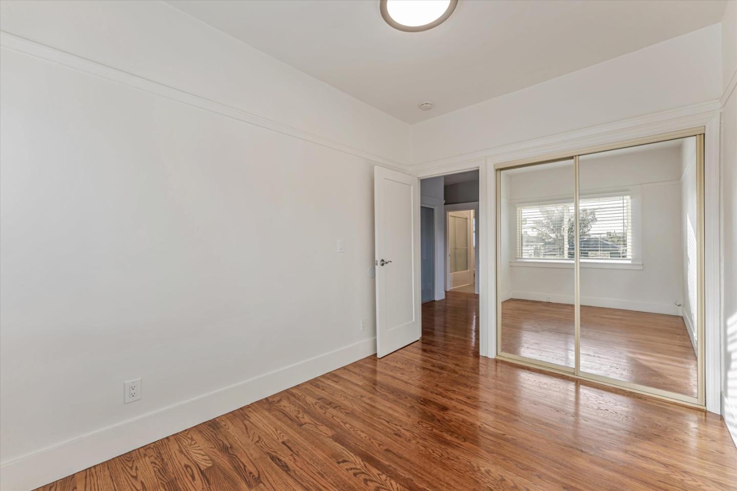 Detail Gallery Image 12 of 16 For 752 40th St #4,  Oakland,  CA 94609 - 2 Beds | 1 Baths