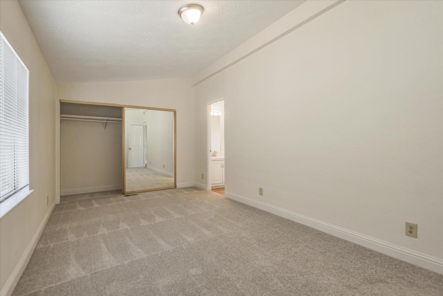 Detail Gallery Image 19 of 29 For 3015 E Bayshore Rd #191,  Redwood City,  CA 94063 - 3 Beds | 2 Baths